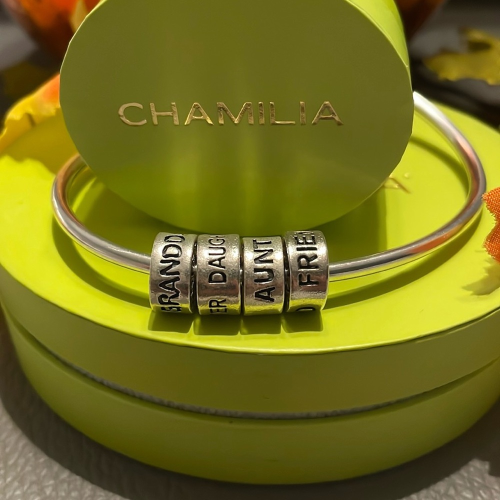 Chamilia Aunt Charm